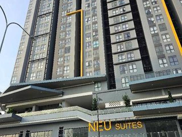 Neu Suite next to Hospital Gleneagle KL