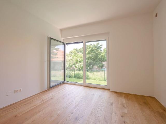 Neu Premium 4 Zimmer Doppelhaushälfte mit Stellplatz, Nahe Wiener Neustadt