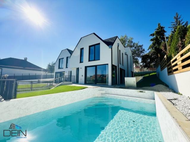 NEU! TRAUMHAFTE VOLLUNTERKELLERTE 5 ZIMMER DOPPELHAUSHÄLFTE MIT SWIMMINGPOOL!