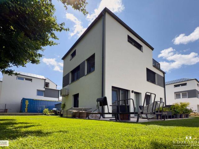 • NEU • ZIEGELMASSIV • 12 SCHLÜSSELFERTIGE HÄUSER • JEWEILS 2 PKW STELLPLÄTZE • GARTEN & TERRASSE • FISCHAMEND •