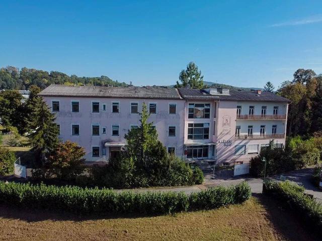 Neubauwohnung mit herrlicher Aussicht. !