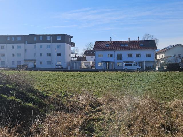 Neubau! 3 Zi. Wohnung im 1. OG mit großem West Balkon am nördlichen Ortsrand von Bad Aibling
