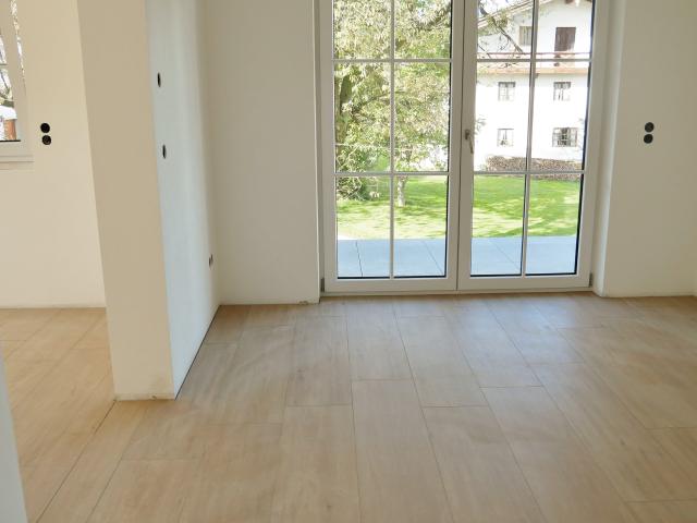 NEUBAU 3 Zimmer Wohnung 1. OG