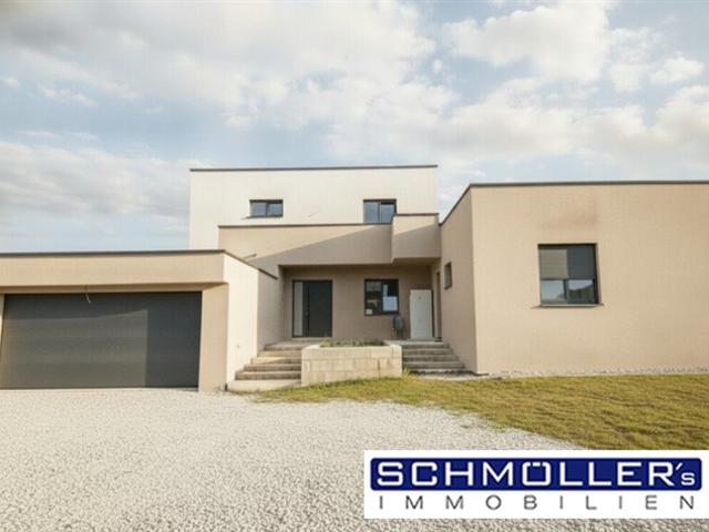 Neubau! Zweifamilienhaus/Doppelhaus mit großer Garage