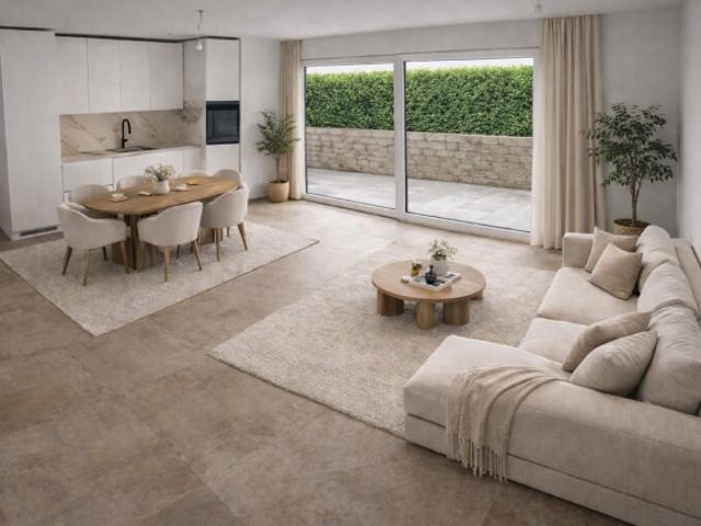 NEUBAU AN TOPLAGE MIT GROSSZÜGIGEM SITZPLATZ 40 M² SOWIE EIGENER WASCHKÜCHE UND KELLER 17,4 M². DIE WOHNUNG KANN AUF WUNSCH AUCH MÖBLIERT GEMIETET WERDEN
