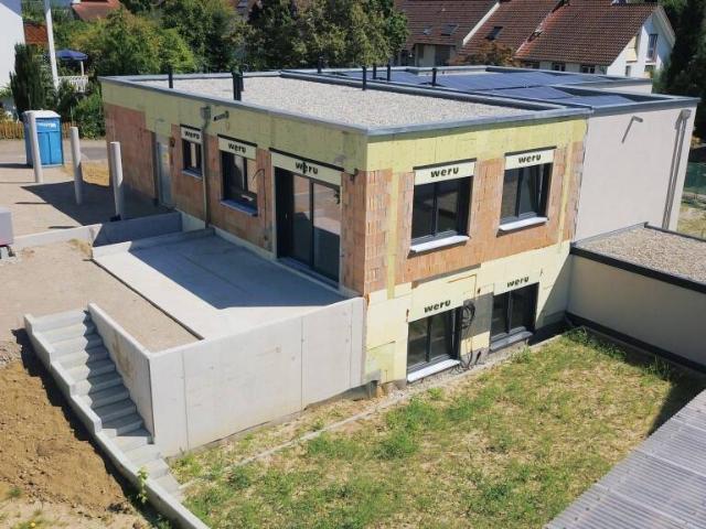 Neubau auf der Lindenhöhe in Offenburg. Moderne Doppelhaushälfte schlüsselfertig. Bezug zeitnahe möglich