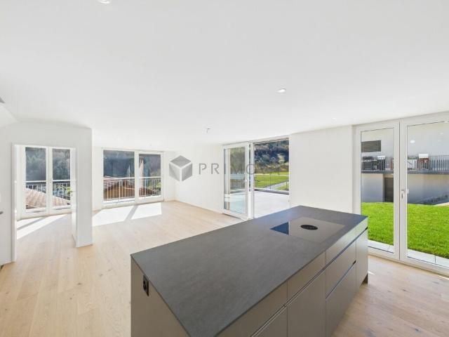 Neubau Bijou in Emmetten: Erstbezug mit traumhaftem Panorama