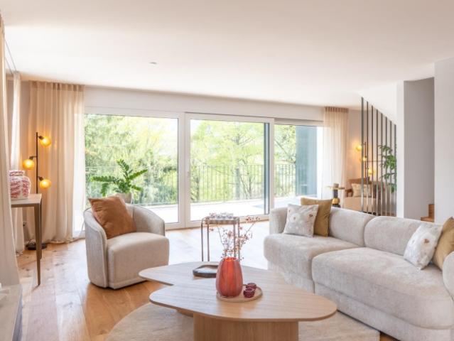 Neubau Grosszügige 6.5 Zi. Wohnoasen im Grünen