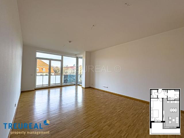 Neubau* großer Balkon* sehr hell* Fahrtsuhl* Tiefgarage* Abstellkammer* Keller