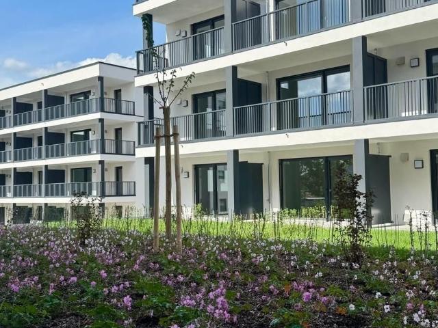 Neubau Eigentumswohnungen in 93133 Burglengenfeld Spitalgärten, teilmöbliert mit Südwest Balkon