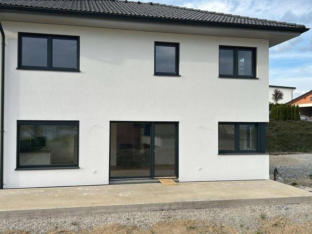 Neubau Einfamilienhaus 4.5 Zimmer mit Terrasse und Garten in Kirchberg o. d. Donau Tischlerberg 35