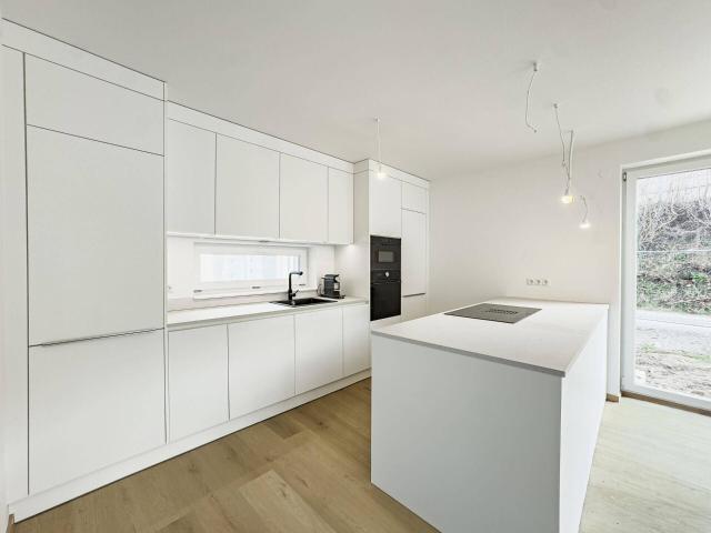 Neubau Erstbezug in Baden Hochwertige Haushälfte mit Garten nahe Zentrum & Bahnhof