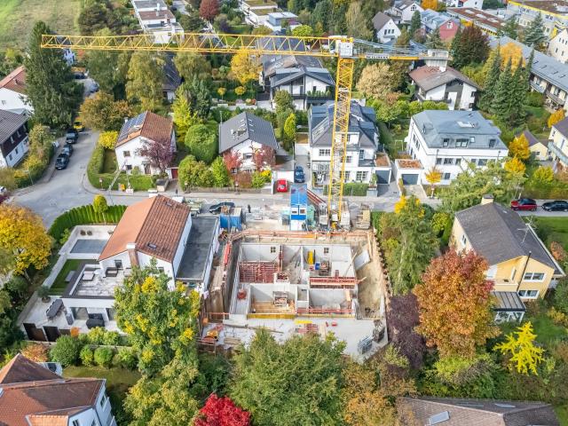 Neubau Erstbezug! KFW 55 Großzügig geschnitten 4 Zi. Etagenwhg. in ruhiger Bestlage von M. Solln!