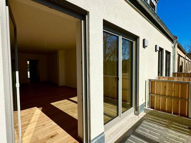 Neubau. ! Familienfreundliche 4 Zimmerwohnung mit sonnigem Balkon auf Gut Deutschhof. !