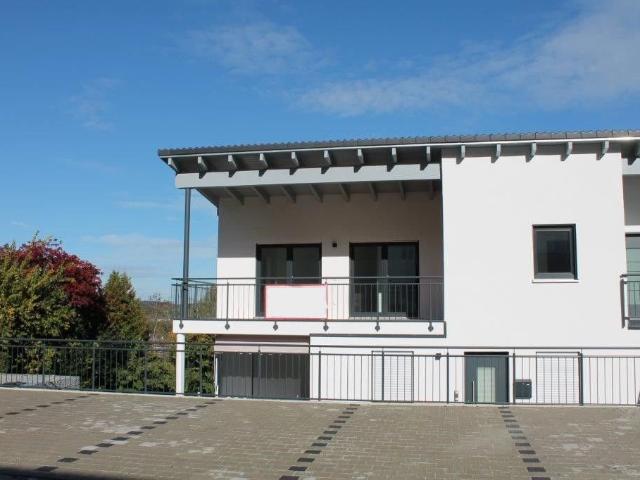NEUBAU Helle Wohnung in ruhiger Lage