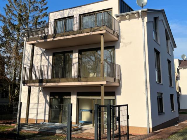 Neubau Highlight: Obergeschosswohnung mit großem Balkon in Mahlsdorf Süd