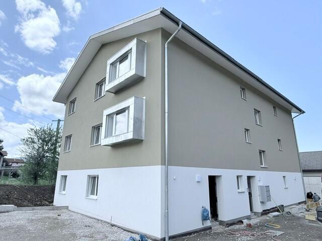 Neubau im Bau mit 6 Einheiten