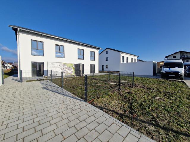 Neubau in Deggendorf Exklusive Doppelhaushälften in begehrter Lage!
