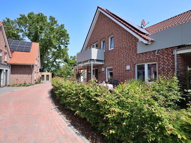 Neubau Oberwohnung in toller Lage in Hollen
