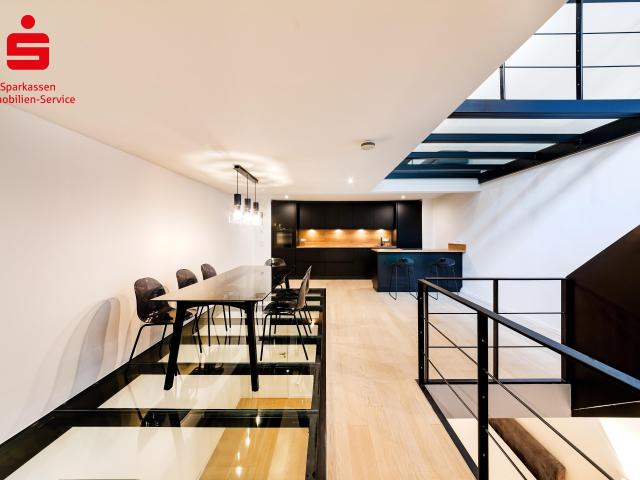 Neubau Maisonette mit Loft Charakter!