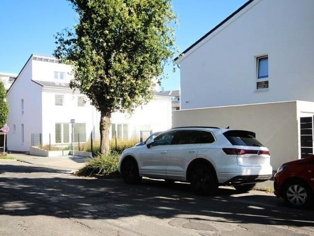 Neubau mit Stil, Komfort und nachhaltiger Technik!