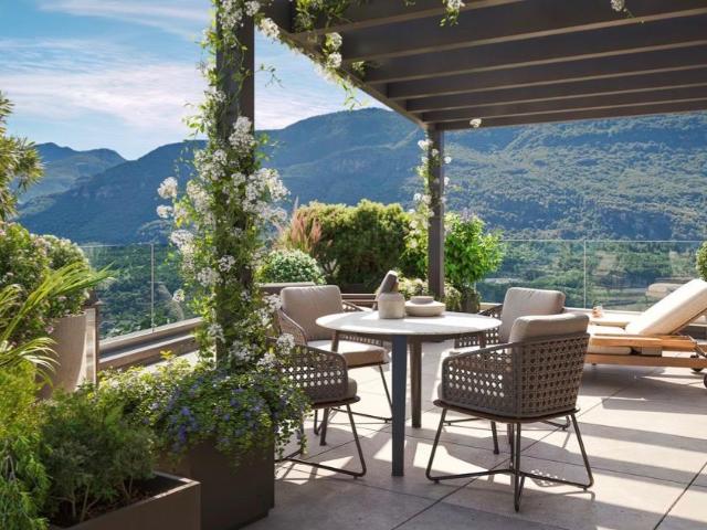 Neubau Penthouse mit 5,5 Zimmern und Terrasse