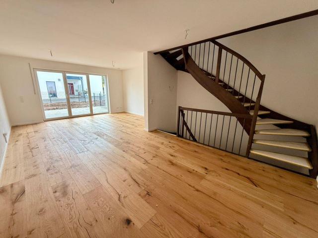NEUBAU RUHIG VERKEHRSGÜNSTIG Reihenmittelhaus in Ortsrandlage von Buchloe