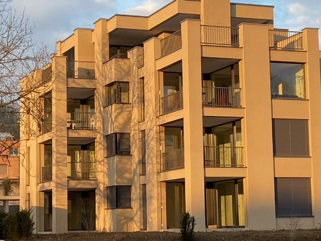 NEUBAU: RUHIGE WOHNUNG AN ZENTRALER LAGE MIT BALKON