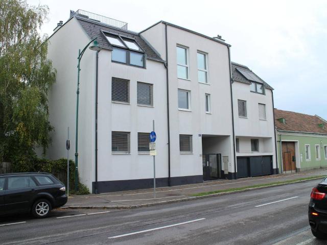 Neubau Zweizimmer Maria Lanzendorf mit neuer Küche und Badewanne