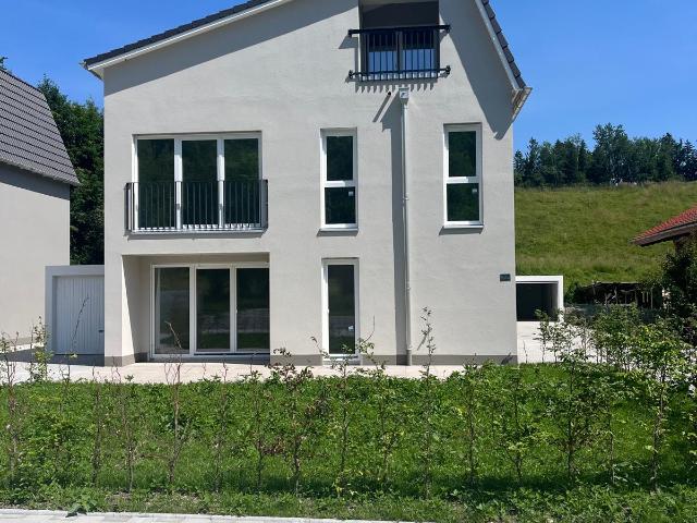Neubauhaus mit Garten in Traunstein – naturnah & stadtnah zugleich