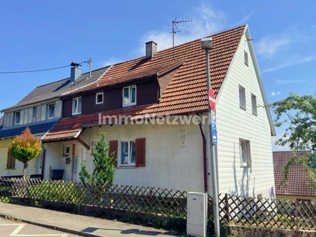 Neubezug nach Sanierung! DHH mit 2 Einheiten, Garten & Garage–ideal für Familie oder Kapitalanleger