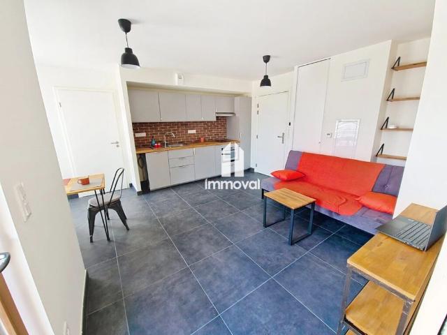 NEUDORF EST 2 PCES MEUBLE 35.90m²