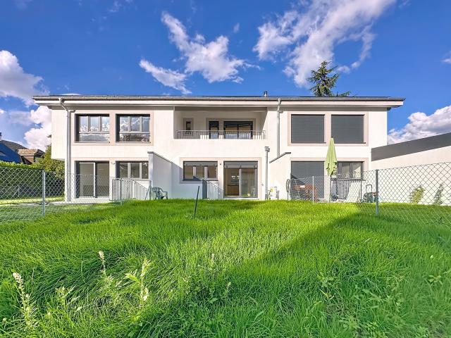 Neue Doppelhaushälfte mit Garten