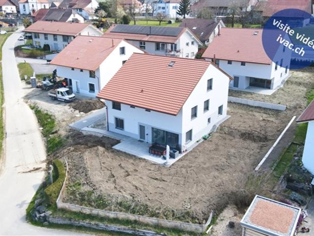 Neue Familienvillen mit 5.5 Zimmern in Dompierre / FR