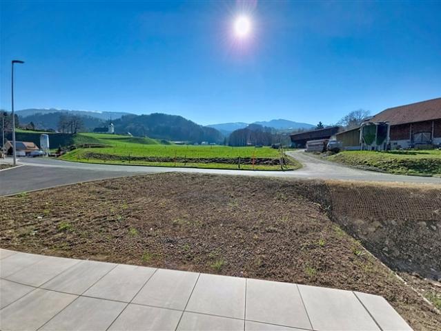 NEUE FREISTEHENDE VILLA ZUM VERKAUF ZWISCHEN BULLE UND FRIBOURG