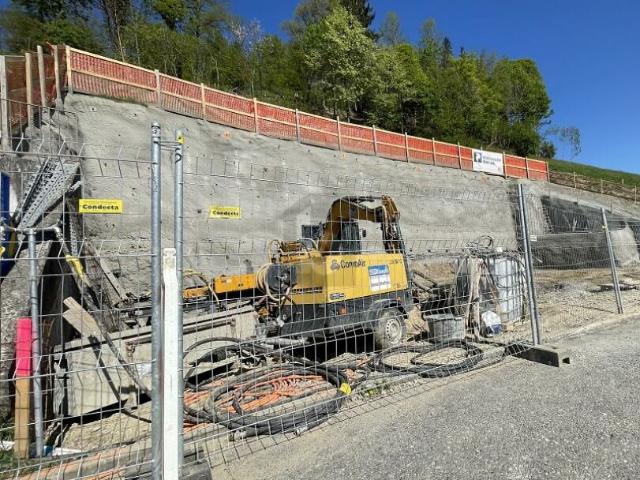 NEUE HAUSHÄLFTE MIT MITGESTALTUNGSMÖGLICHKEIT