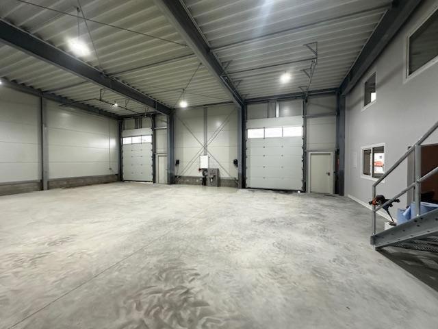 Neue und moderne Lager und Produktionshalle zu vermieten Delitzscher Straße