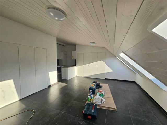 Neue 2,5 Zimmer Wohnung auf dem Dachboden