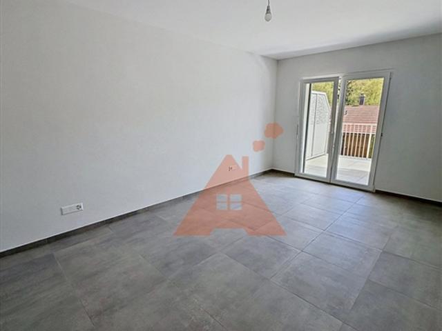 Neue 2,5 Zimmer Wohnung mit einer Terrasse von 28 m² in Le Sentier