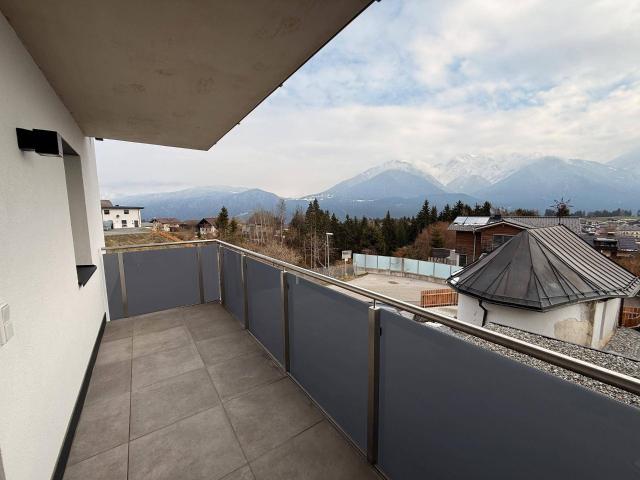 Neue 2 Zimmer Wohnung mit Balkon und Stellplatz