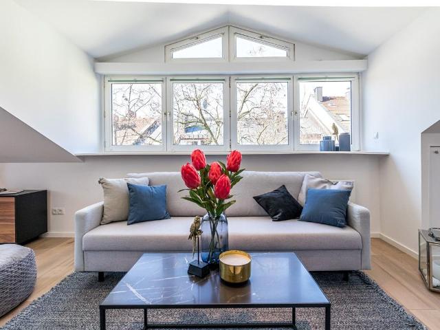 Neue 3 4 Zi. Penthouse Wohnung mit 2 Südwest DT in ruhiger Lage Rückgebäude nahe dem Goetheplatz