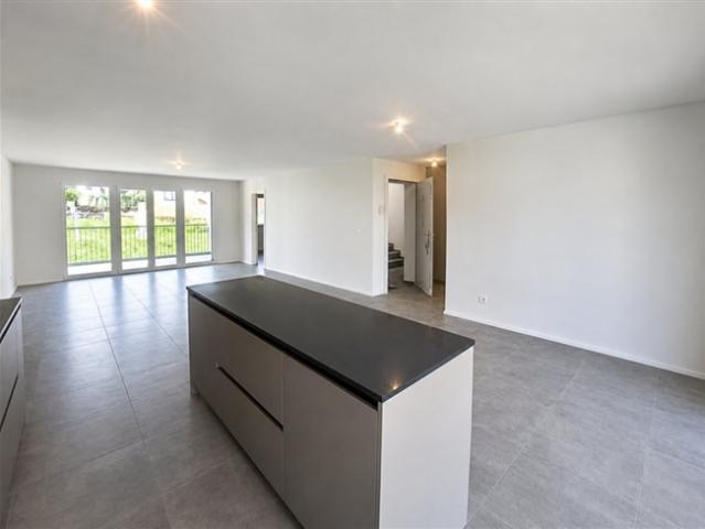 Neue 3,5 Zimmer Wohnung im 2. Stock in Farvagny