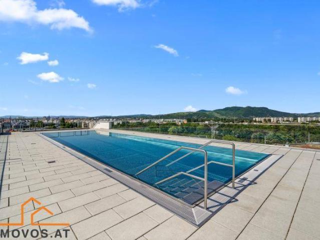 NEU+EINZIGARTIGE WOHLFÜHLOASE /DIE PERFEKTE KOMBINATION AUS KOMFORT UND EXKLUSIVITÄT/SONNIGE FREIFLÄCHE, SWIMMINGPOOL, GARAGE UND VIELES MEHR!