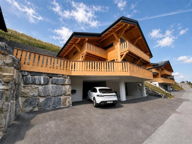 Neues 4 Zimmer Chalet 120m² in Val d’Illiez mit Terrasse