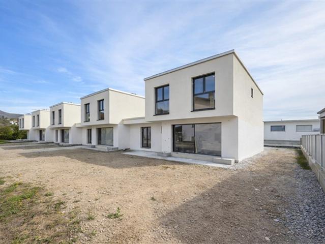 Neues familienfreundliches Haus in Stabio