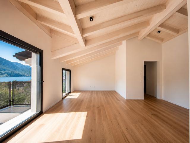 Neues Penthouse mit 3,5 Zimmern in Massagno