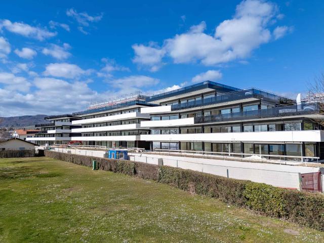 Neues Studio mit überdachter Terrasse und Garten