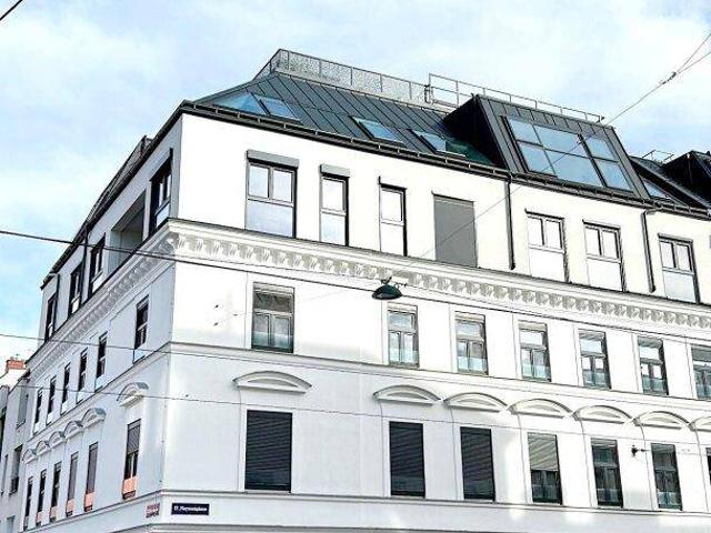Neuer Preis! Erstbezug! 3 Zimmer + Geschmackvoll sanierte Altbauwohnung + Tolle Raumaufteilung + Rundum saniertes Gebäude! Jetzt zugreifen!