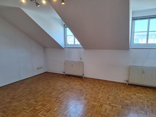 NEUER PREIS * Gemütliche 2 Zimmer Wohnung in der Bischofstr. 3