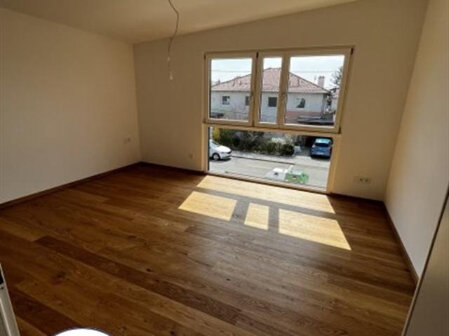 NEUER PREIS I Aspern I Modernes Reihenhaus in absoluter Ruhelage PROVISIONSFREI